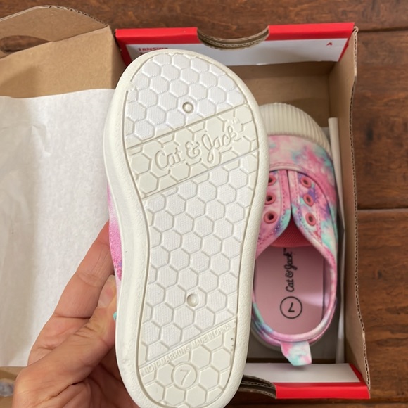 NWT Cat&Jack Toddler girl Runner shoes rainbow pink - Picture 2 of 7